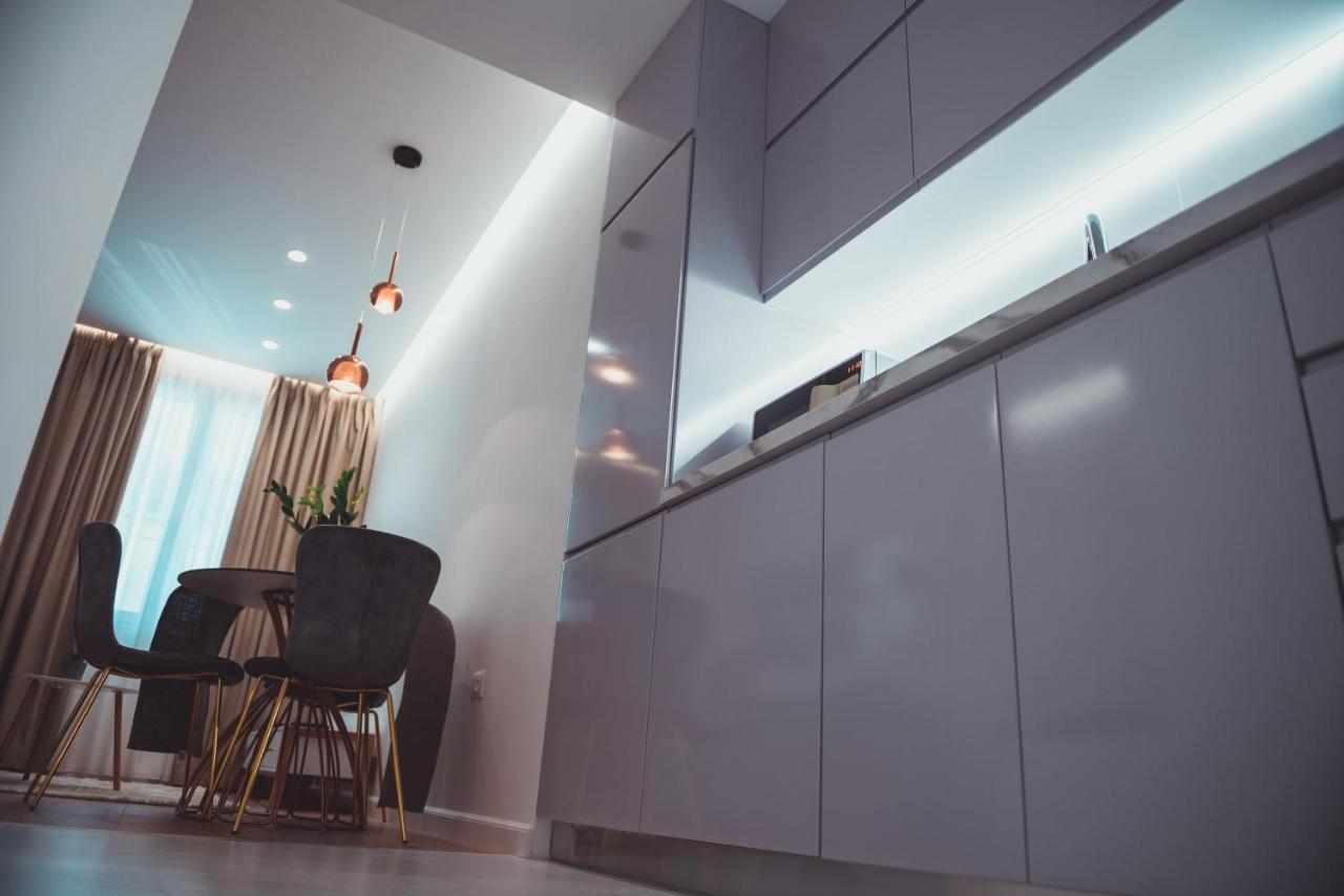 Tam Skanderbeg Square City Center Apartment No2 טיראנה מראה חיצוני תמונה